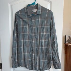 Calvin Klein Gray Plaid Casual Button Down Shirt